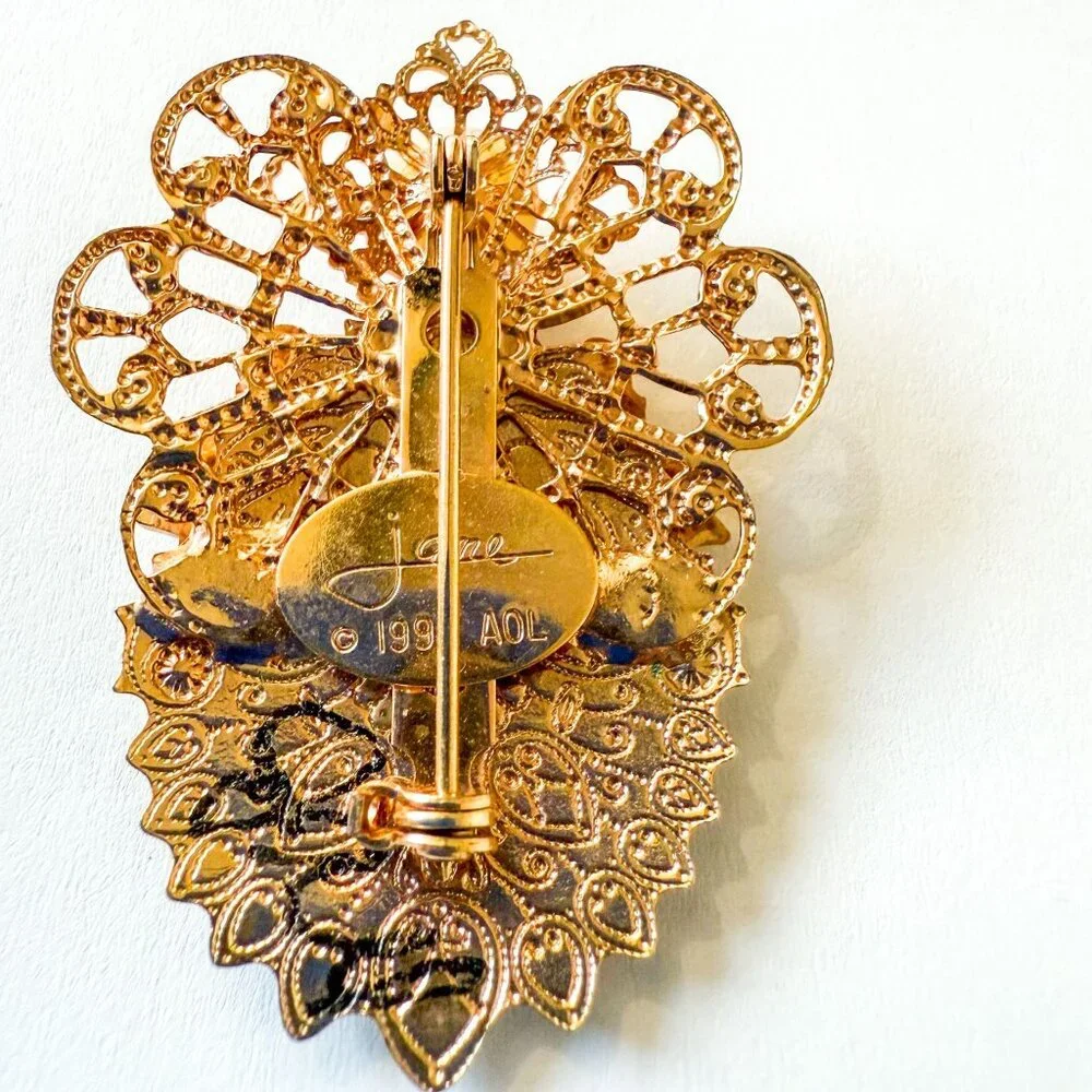 Jane Angel Of Love 1998 Gold Tone Filigree Faux Pearl Brooch